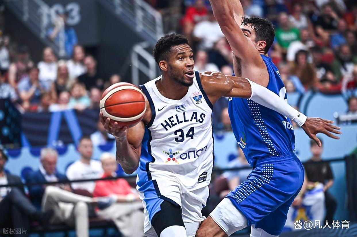 包含字母哥在中国队比赛中回归赛场,战术调整引发热议!的词条 包含字母哥在中国队比赛中回归赛场,战术调整引发热议!的词条