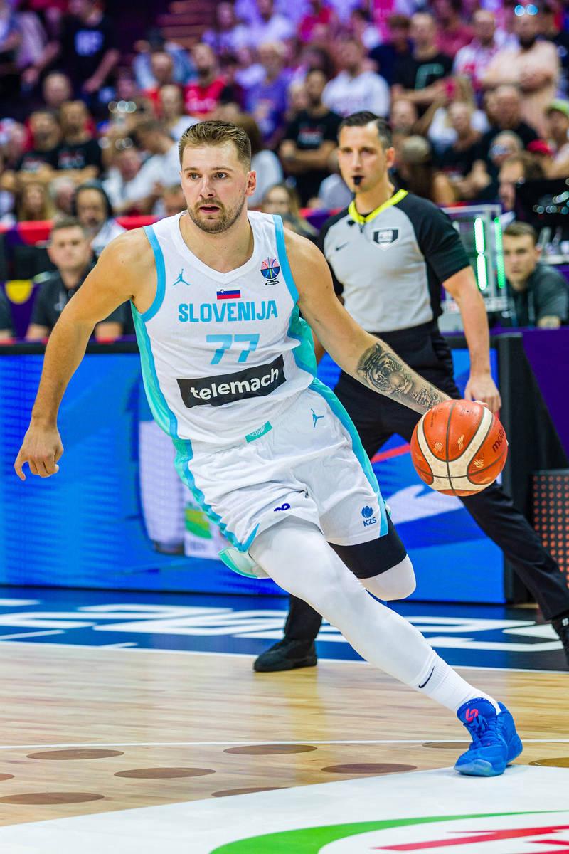 NG28- 吹爆东契奇就完事了! 才打2年未来得多可怕 